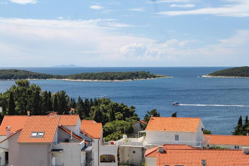 Apartments with a parking space Hvar - 5719 - image 47