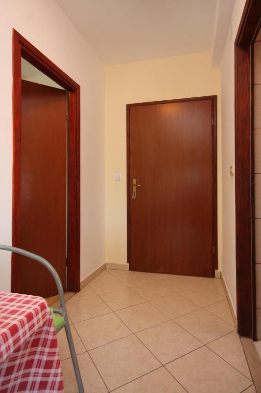 One-Bedroom Apartment with Balcony and Sea View image 2