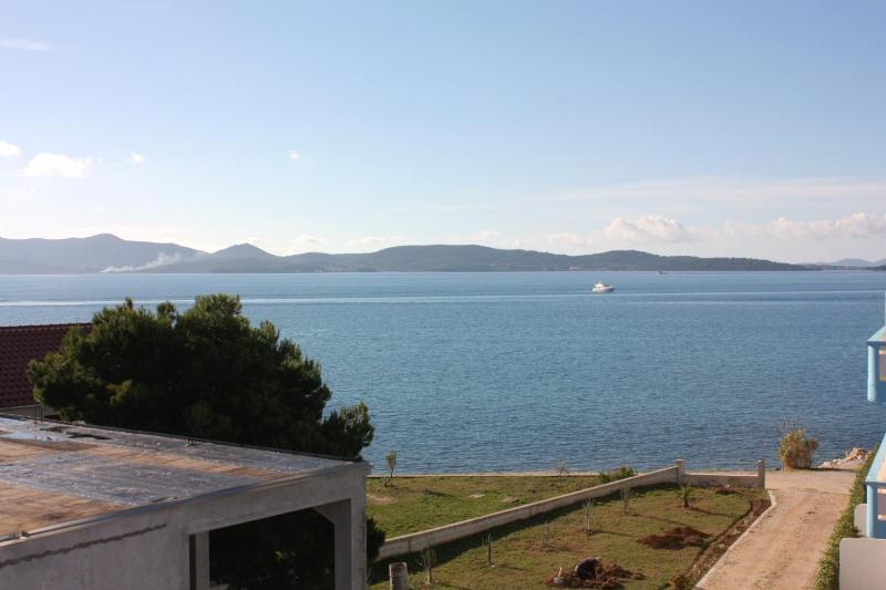 Studio with Balcony and Sea View image 2