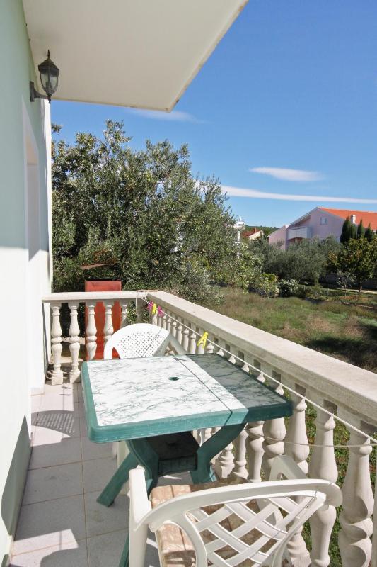 One-Bedroom Apartment with Balcony image 3