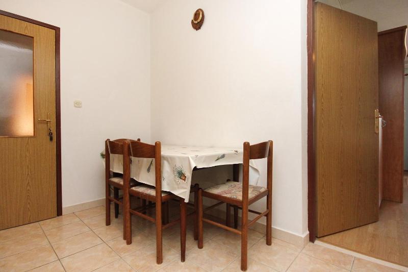 Two-Bedroom Apartment with Terrace and Sea View image 4