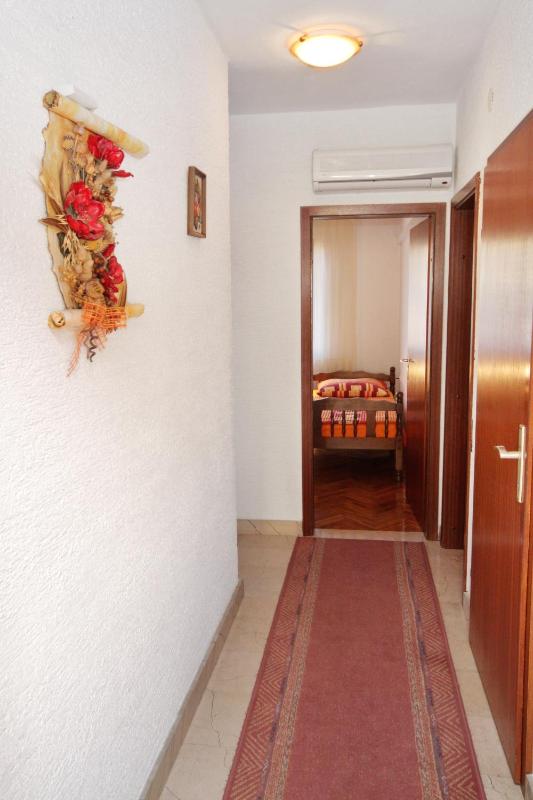 Two-Bedroom Apartment with Terrace and Sea View image 2