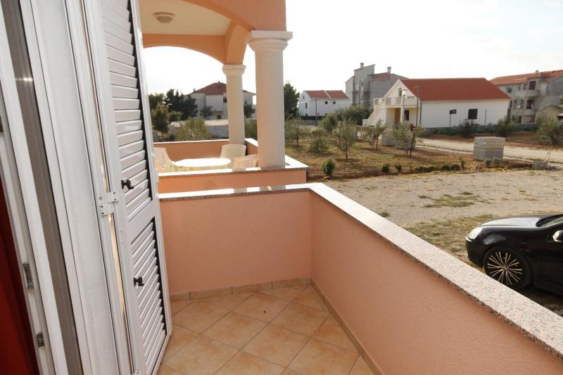 One-Bedroom Apartment with Terrace image 3