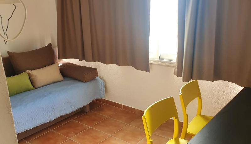 One-Bedroom Apartment with Terrace and Sea View image 3