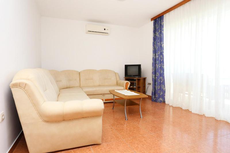 Two-Bedroom Apartment with Terrace and Sea View image 1