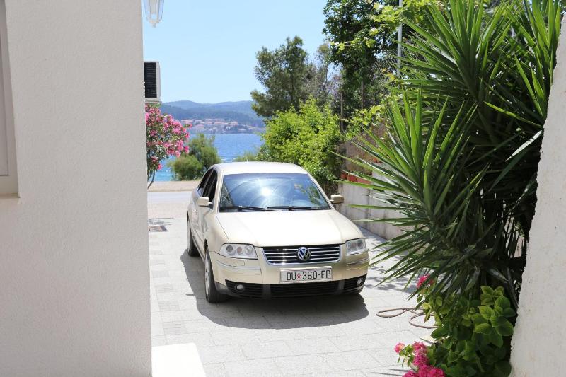 Two-Bedroom Apartment with Terrace and Sea View image 3