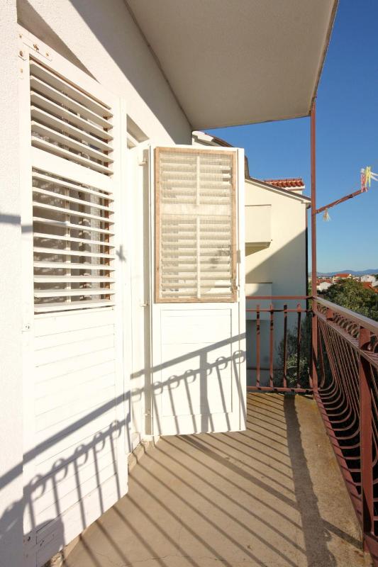 Apartments with parking space Vodice - 5808 - image 14