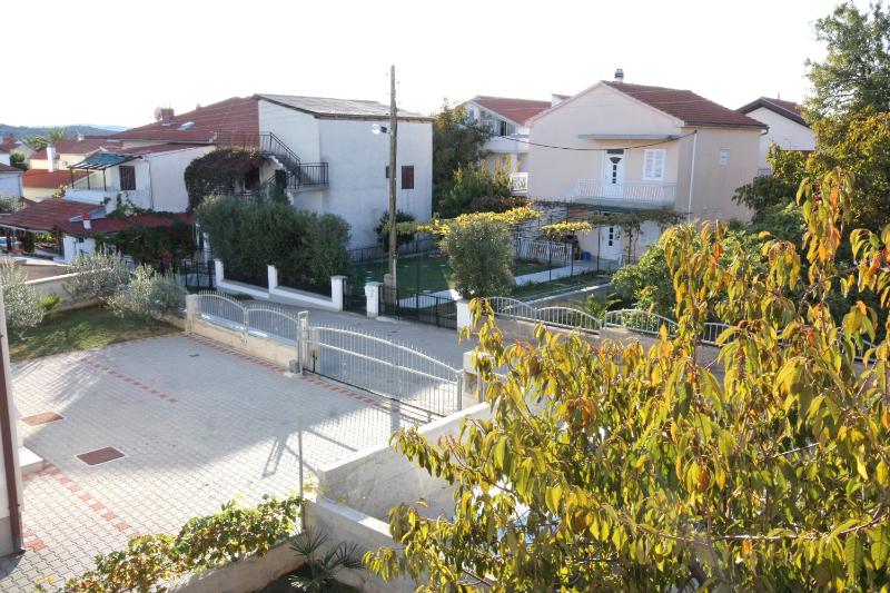 Apartments with parking space Vodice - 5808 - image 10