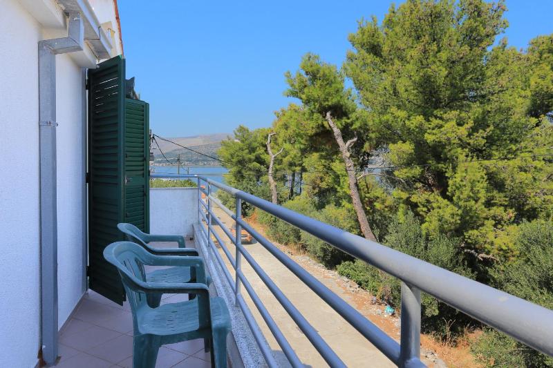 Two-Bedroom Apartment with Terrace and Sea View image 3