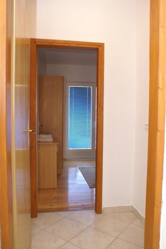 One-Bedroom Apartment with Terrace and Sea View image 2