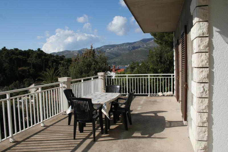 Two-Bedroom Apartment with Terrace and Sea View image 4