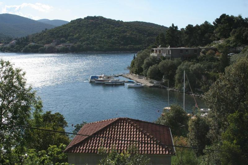 Two-Bedroom Apartment with Terrace and Sea View image 3