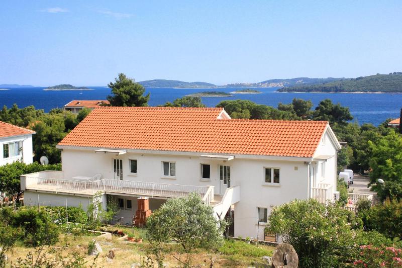 Apartments with parking space Orebic Peljesac - 4588 - image 1