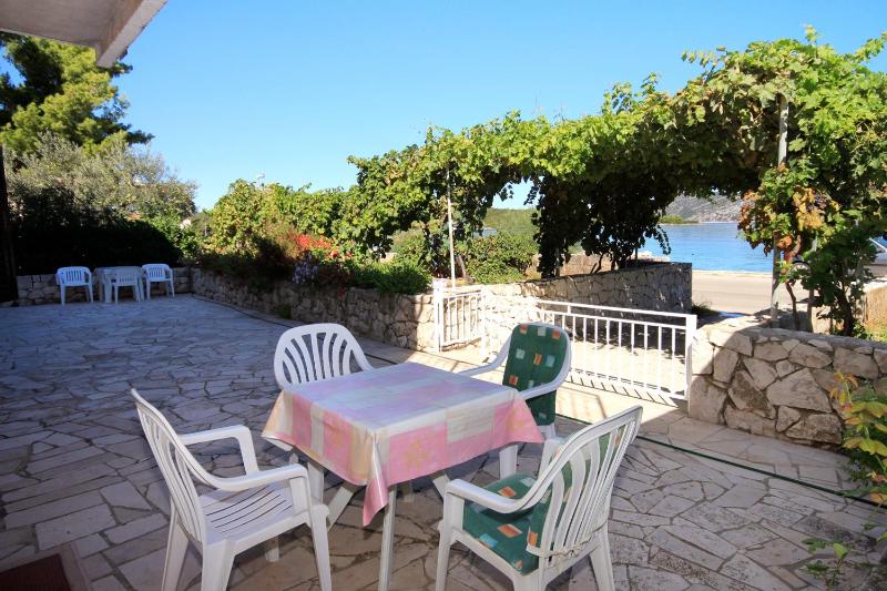 Apartments by the sea Kneza Korcula - 4365 - image 5