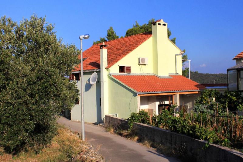Apartments by the sea Kneza Korcula - 4371 - image 9