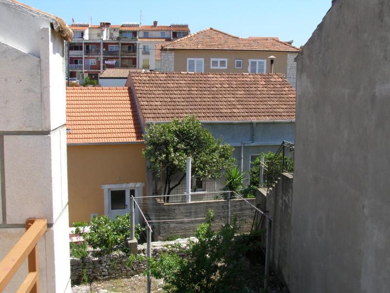 One-Bedroom Apartment with Terrace image 2