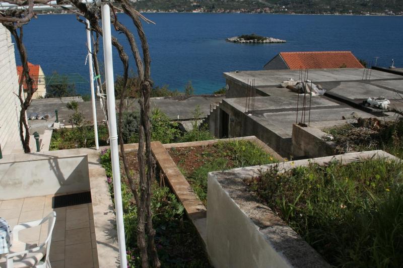 Apartments by the sea Tri Zala Korcula - 4351 - image 9