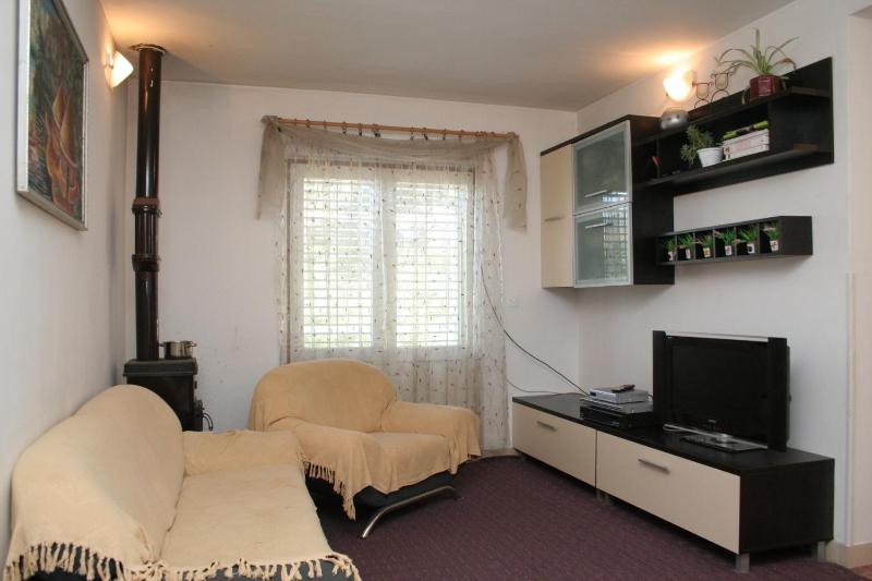 Three-Bedroom Apartment with Terrace image 1