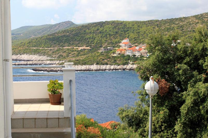 Two-Bedroom Apartment with Terrace and Sea View image 2