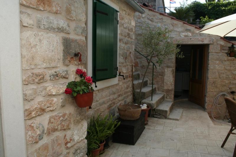 One-Bedroom Apartment with Terrace image 2
