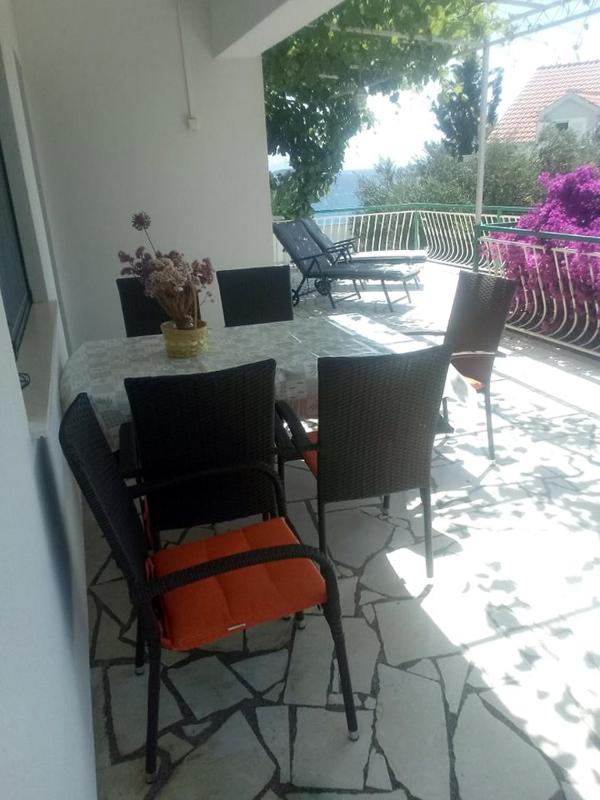 Two-Bedroom Apartment with Terrace and Sea View image 4