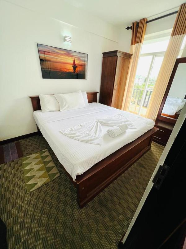 The Grand Royal Luxury Apartment - image 4
