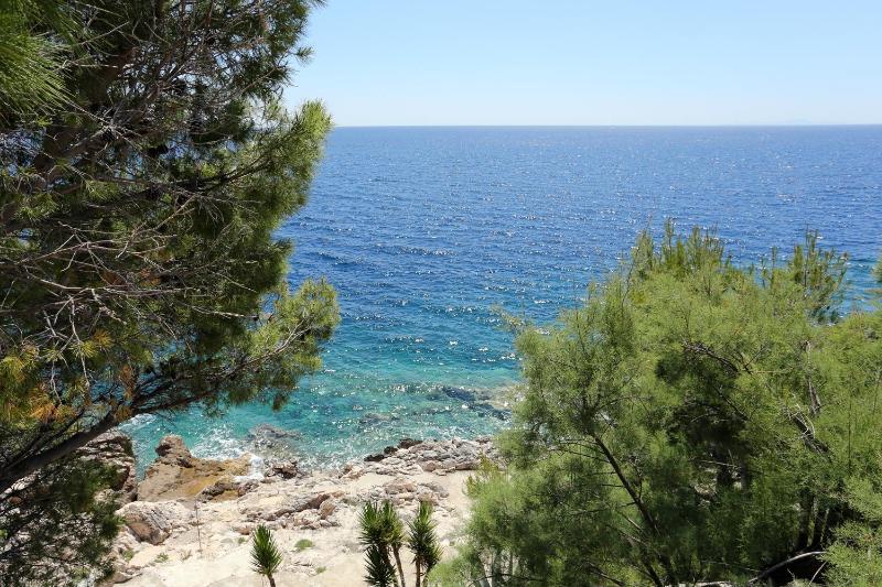 Two-Bedroom Apartment with Terrace and Sea View image 3
