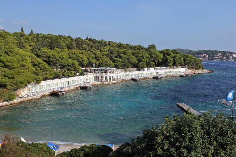 Two-Bedroom Apartment with Terrace and Sea View image 2