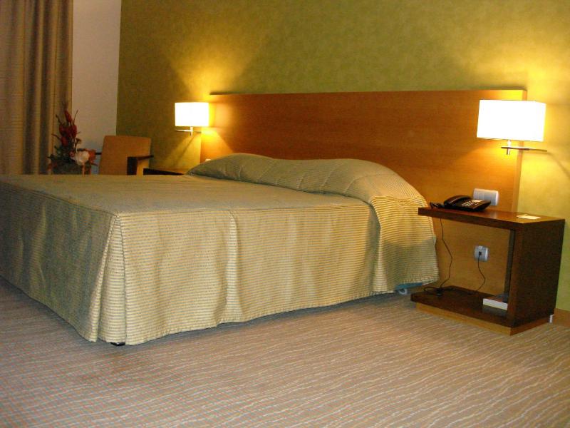 Single Room image 3