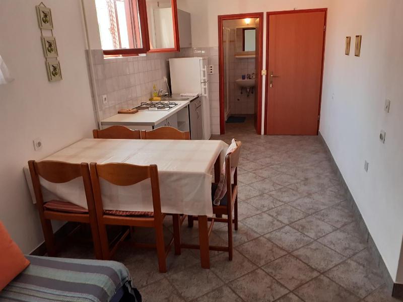 Studio with Balcony and Sea View image 4