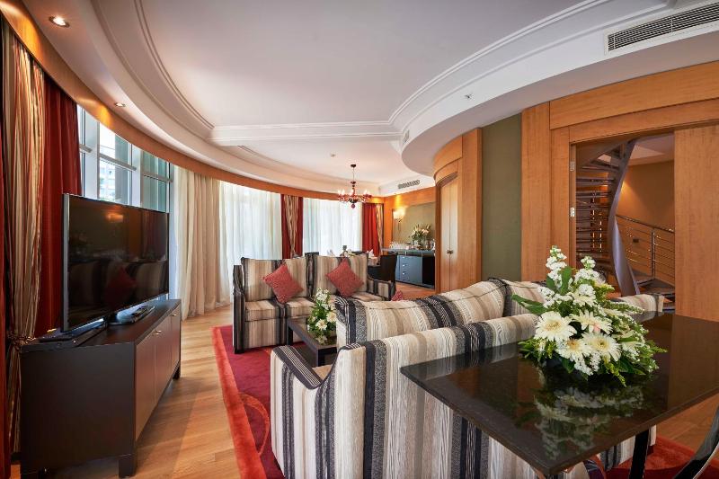 Superior Villa with Two Ways Airport Transfer image 2