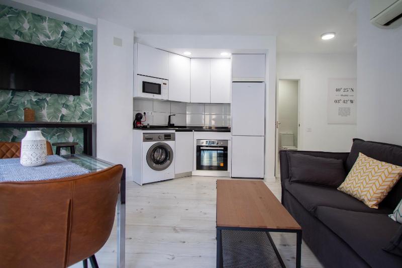 Apartamentos Cuatro Caminos - image 9