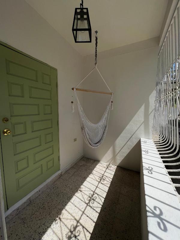 One-Bedroom Apartment image 4