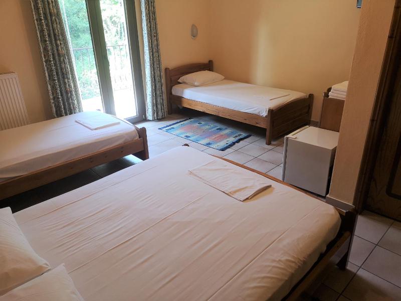 Quadraple Room image 1