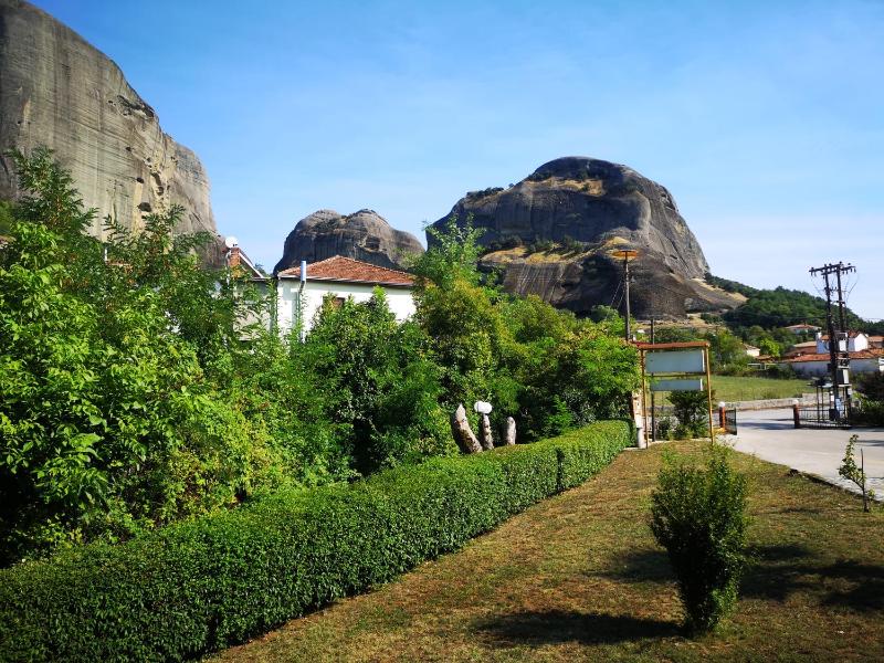 Twin Room with Meteora View image 3