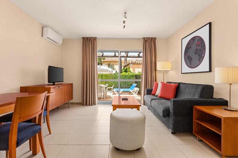 Classic Two Bedroom Apartment image 1