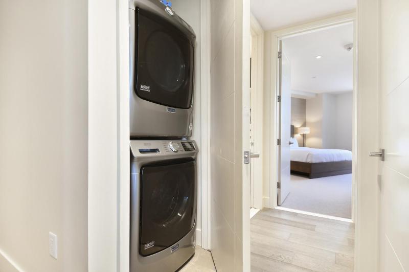Luxury 2 BR in Canyons Village - Walk to Slopes - image 12