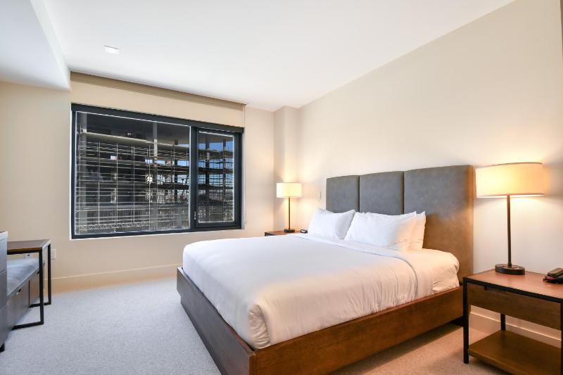 Luxury 2 BR in Canyons Village - Walk to Slopes - image 3