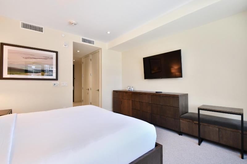 Luxury 2 BR in Canyons Village - Walk to Slopes - image 17