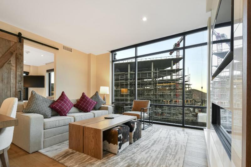 Luxurious 1 BR in Canyons Village-Ski in ski out! Save 20% on 7 Nights! - image 10