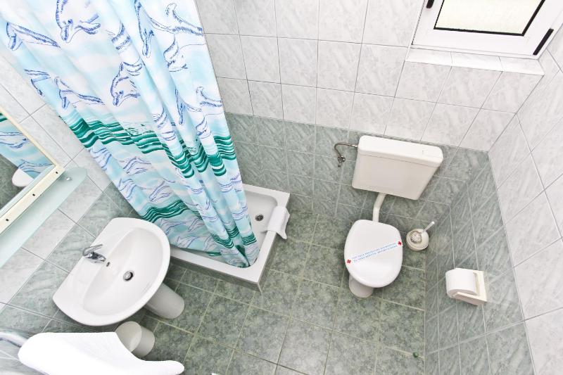 Triple Room Brela 6056a - image 24