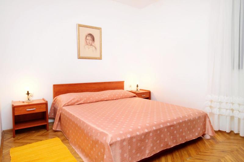 Two-Bedroom Apartment with Terrace and Sea View image 1