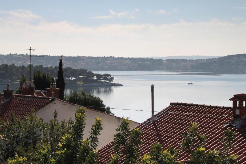 Apartments by the sea Trogir - 6023 - image 10
