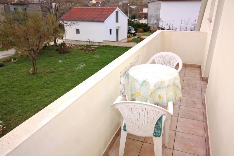 One-Bedroom Apartment with Terrace image 4