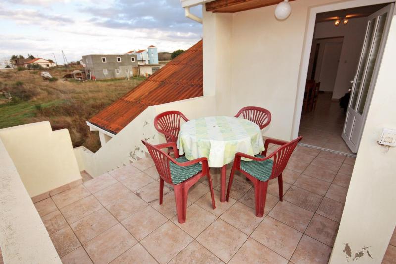 One-Bedroom Apartment with Terrace image 4