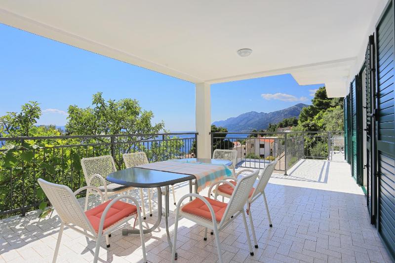 Apartments with parking space Brela Makarska - 6043 - image 7