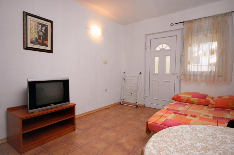 One-Bedroom Apartment with Terrace image 1