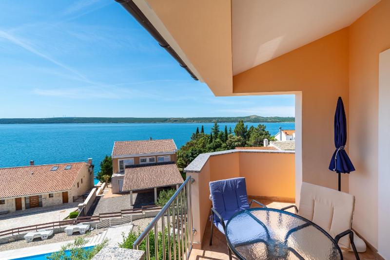Two-Bedroom Apartment with Terrace and Sea View image 3