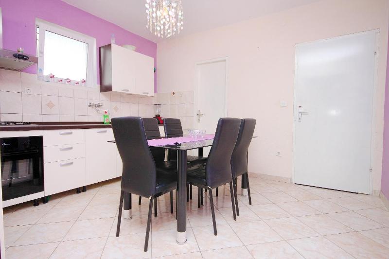 Two-Bedroom Apartment with Terrace image 4