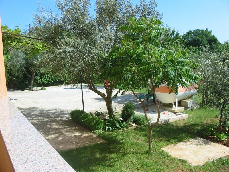 One-Bedroom Apartment with Terrace image 3